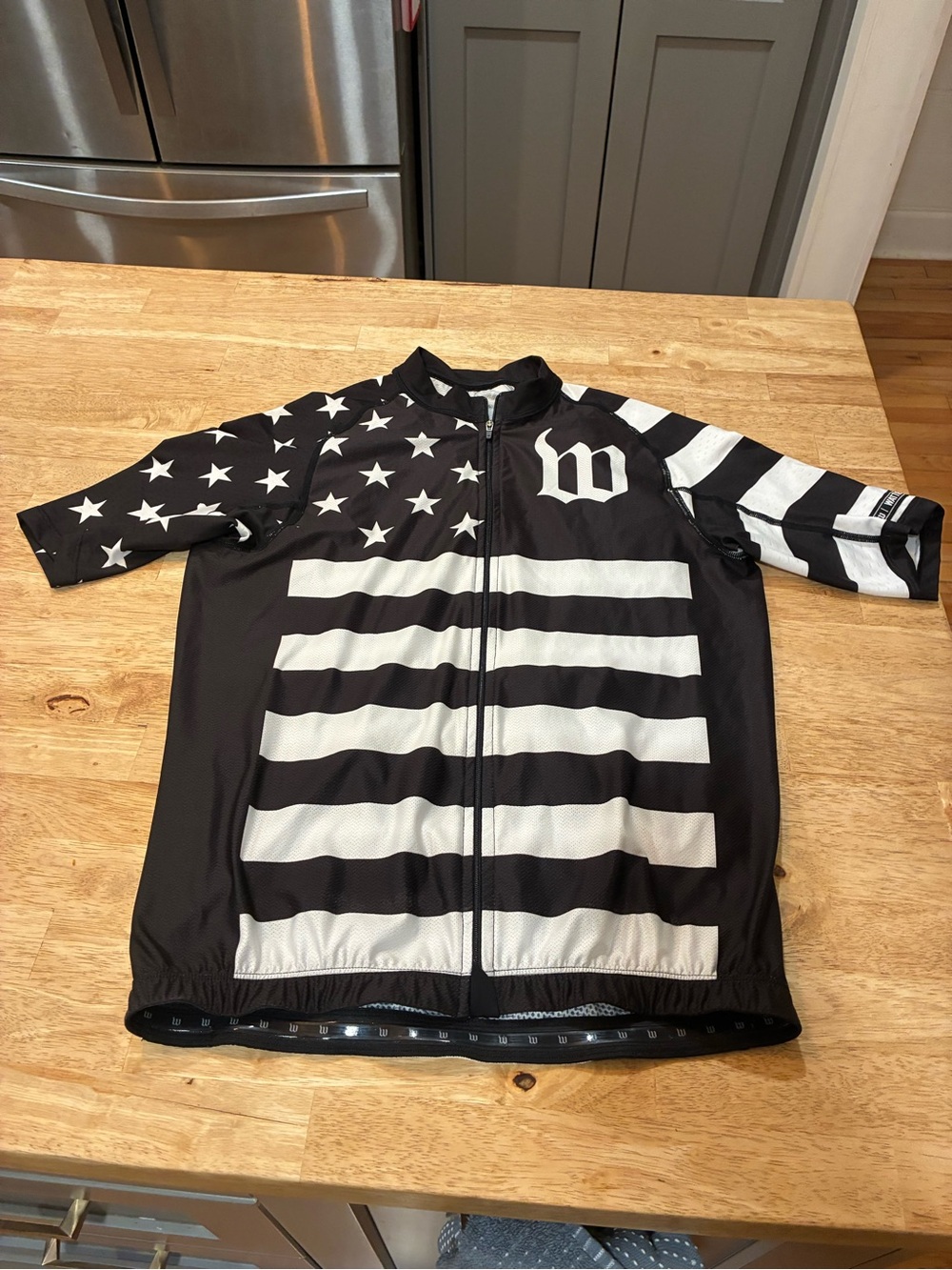 Wattie Ink short sleeve cycling Full Zip kit Men's L Black White Stars Stripes